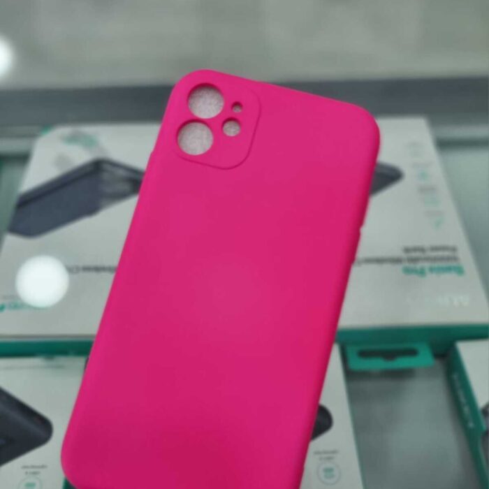 iPhone 11 Fuşya İçi Kadife Kapalama Lansman Kılıf