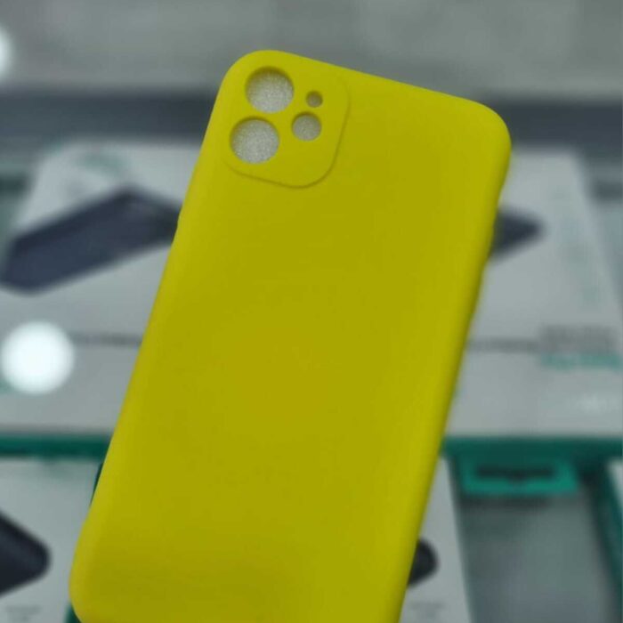 iPhone 11 Sarı İçi Kadife Kapalama Lansman Kılıf