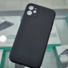 iPhone 11 Siyah İçi Kadife Kapalama Lansman Kılıf