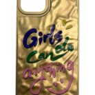 İPhone 14 Altın Rengi Sert Kapak Baskılı Kabartmalı Kılıf