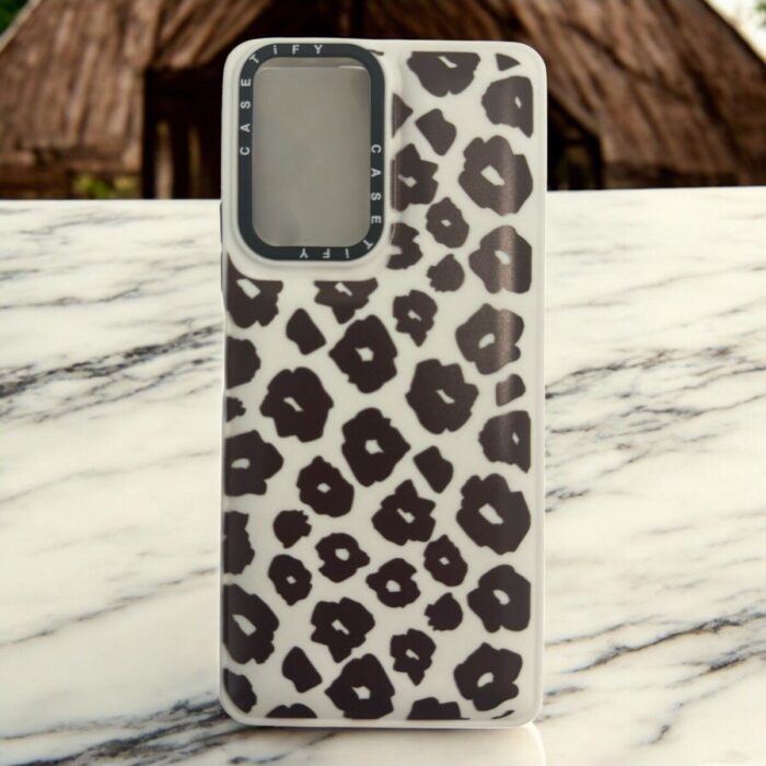 Xiaomi Redmi Note 10Pro Beyaz Benekli İçi Kadife Baskılı Kılıf Xiaomi Redmi Note 10Pro Beyaz Benekli İçi Kadife Baskılı Kılıf